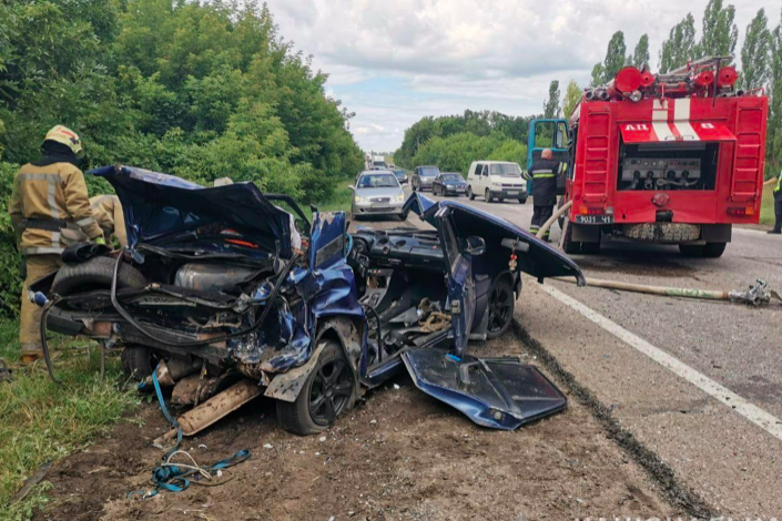 V Harkove Proizoshlo Dtp Dva Cheloveka V Neotlozhke