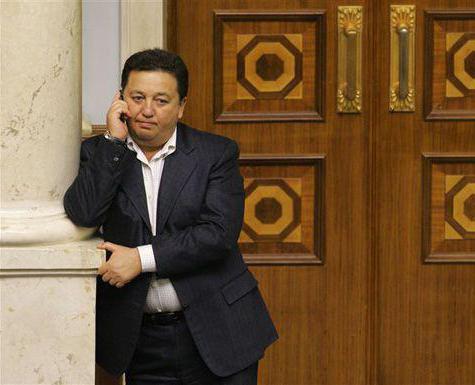 Харківського депутата оштрафували за російську