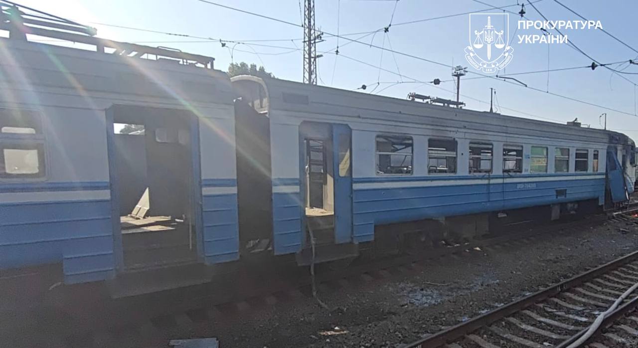 Атака на залізницю на Харківщині: у лікарні залишається дитина з критичними опіками