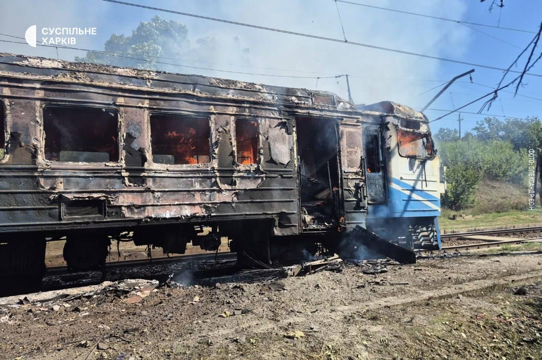 Удар по електропотягу у Харківському районі: загинув пасажир, семеро