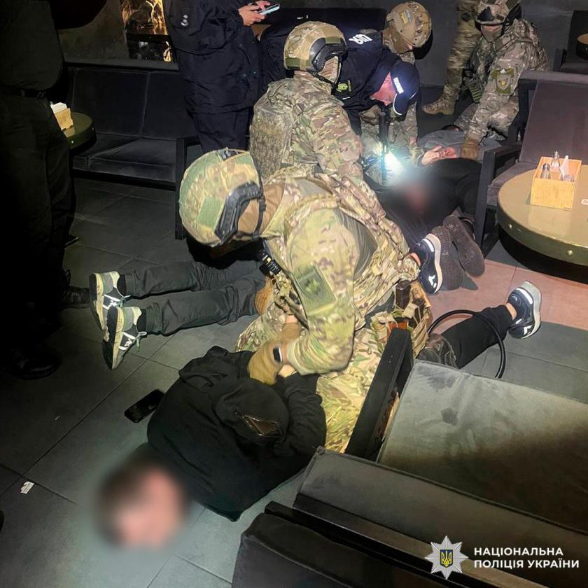 крадії