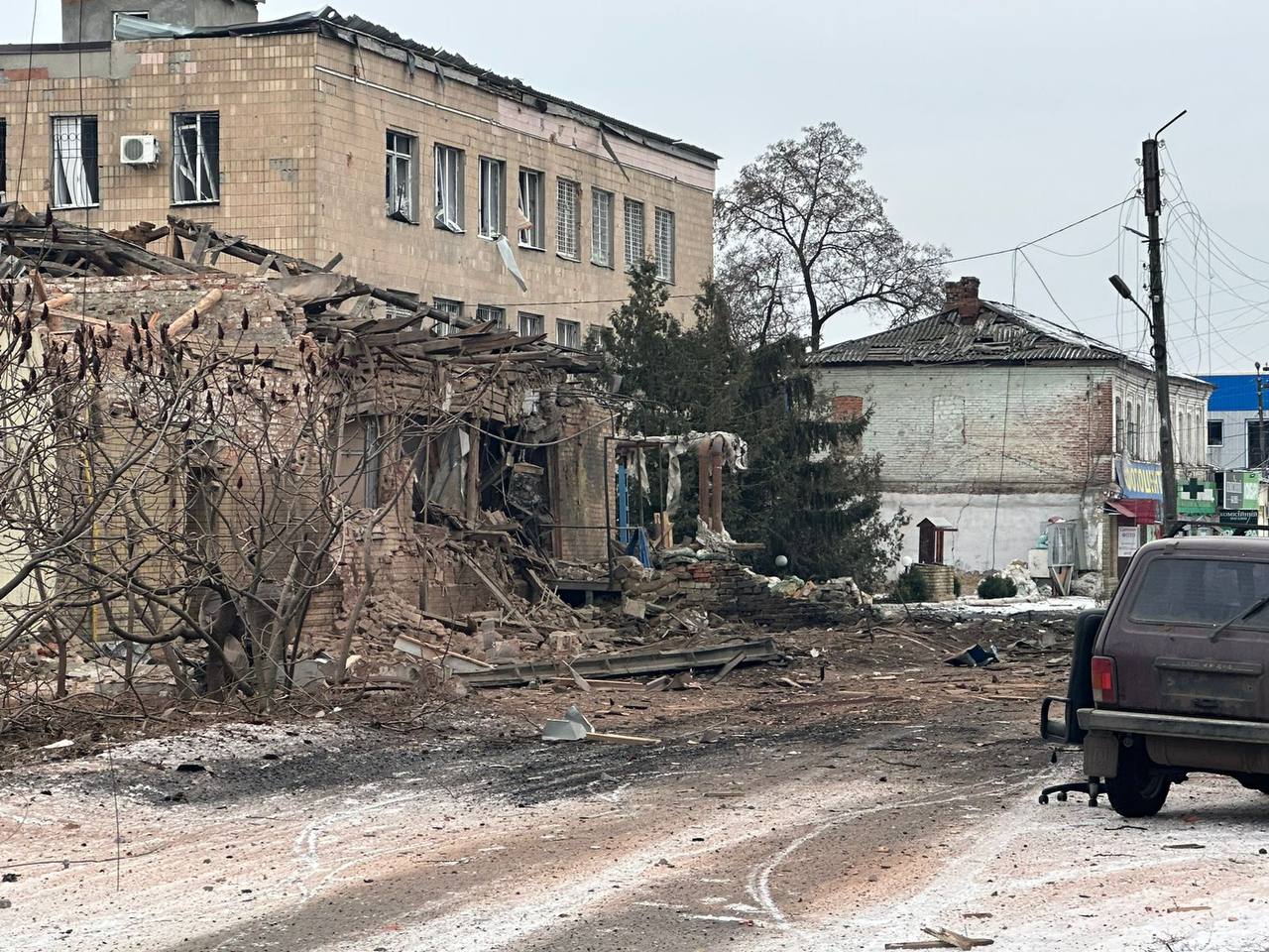 Обстрелы Харьковской области: масштабный пожар и разрушенные дома