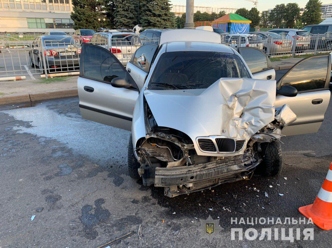 За рулем легкового автомобиля был пьяный водитель. Фото: ГУ НП в Харьковской области