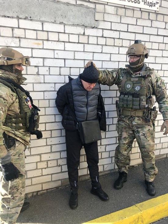 Правоохранители задержали киллеров, подозреваемых в убийстве Амины Окуевой. Фото: Facebook / Арсен Аваков
