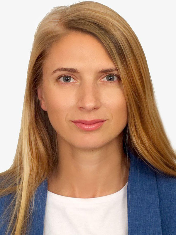 Ксения Коренева - Директор