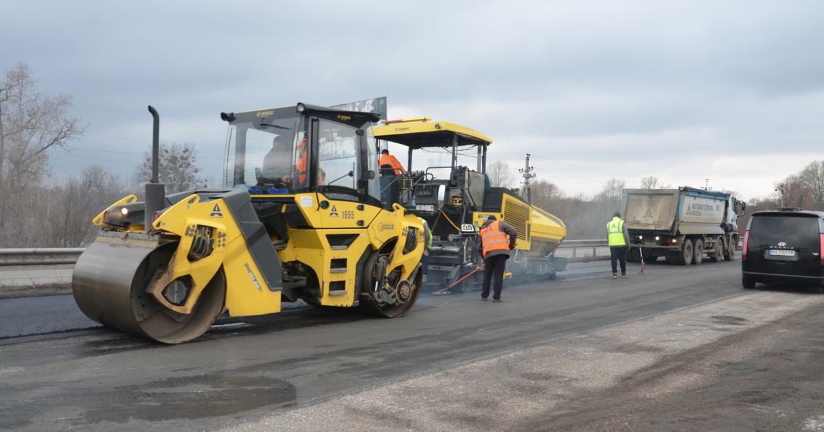 У Харківській області почали швидше латати дороги: де триває ремонт?