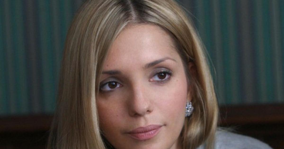Timoshenko Zabrala Doch I Vnuchku Iz Roddoma S Buketom Belyh Roz Kharkiv Today