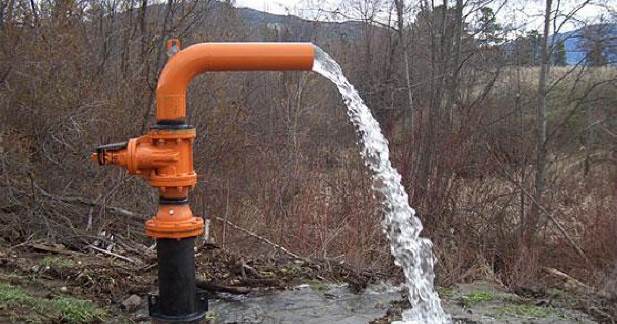 Плохое качество питьевой воды. Горячая техническая вода. Вода технические сооружения. Плохое качество воды. Плохая вода из крана.