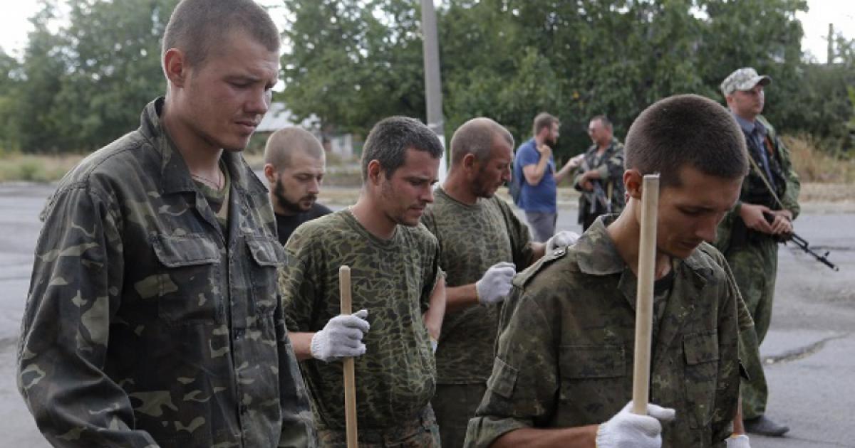 полк азов украина 2022. красный лиман пленные русские. пленные всу на донбассе 2022. пленные солдаты рф в украине. украинский сайт военнопленных.