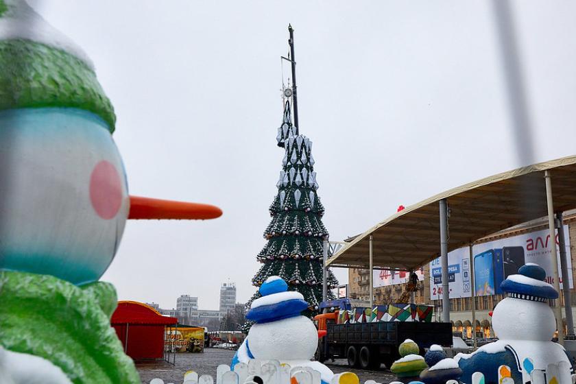 Елка на площади Свободы