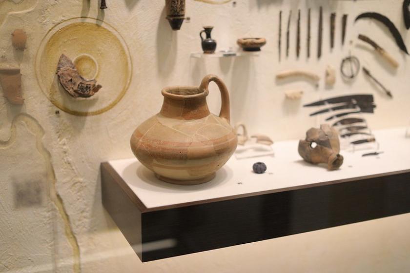 В ХНУ им. В. Н. Каразина открылась выставка "Итоги полевых археологических исследований 2019 года". Фото: KHARKIV Today/Сергей Козлов 