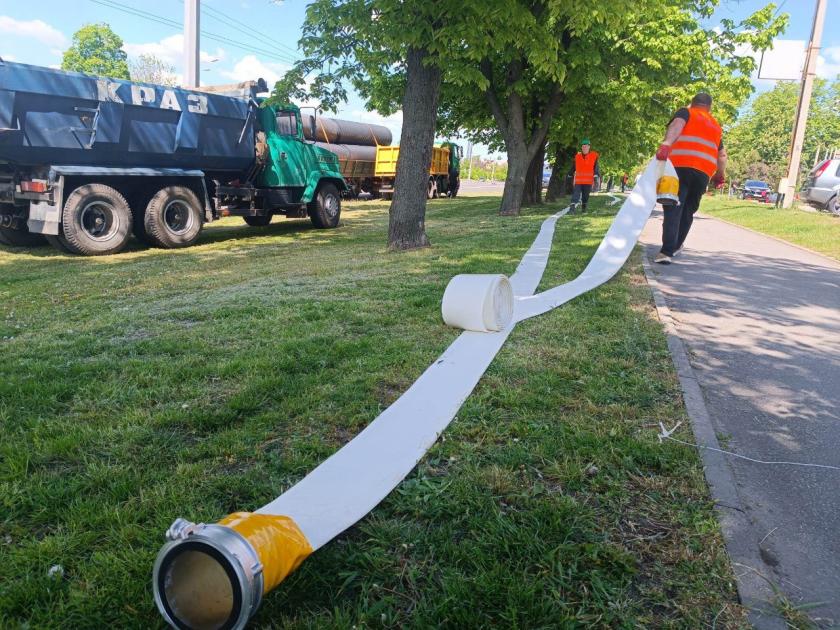 аварія на колекторі, пр. Гагаріна 1