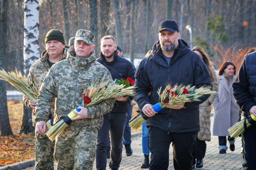 На Харківщині вшанували памʼять жертв голодоморів