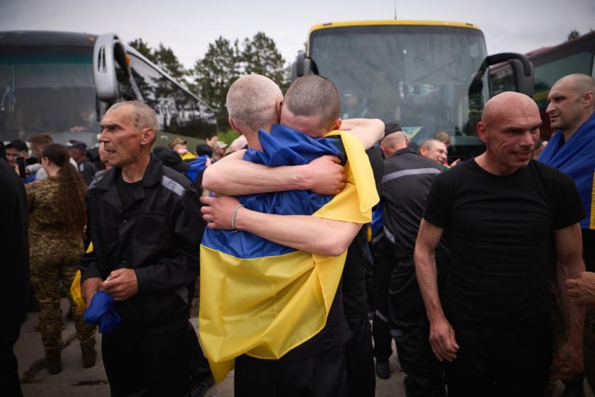 Обмін завершився: в Україну із російського полону повернули ще 303 оборонця