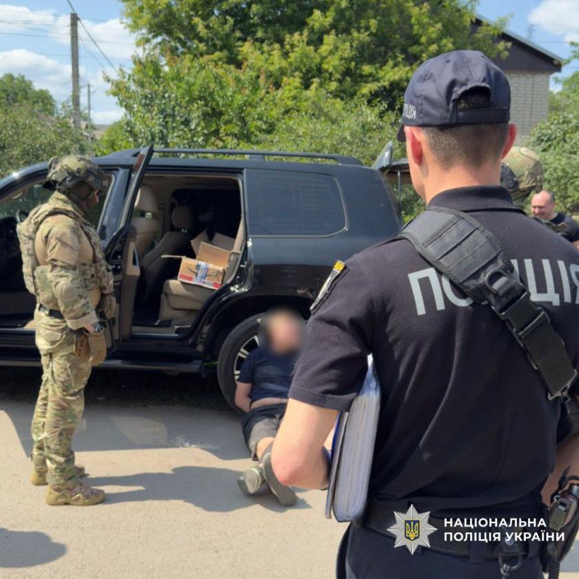 У Харківській області затримали банду здирників