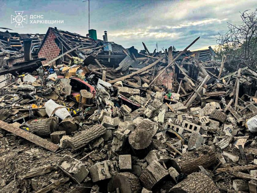 Удар по Золочеву на Харківщині: рятувальники дістали з-під звалів дитину