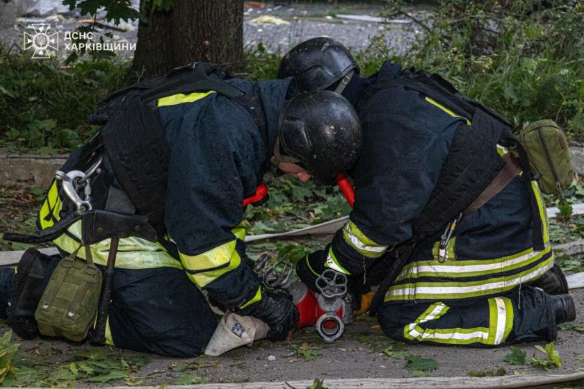 Бійці ДСНС загасили усі пожежі у Харкові після обстрілів росіян