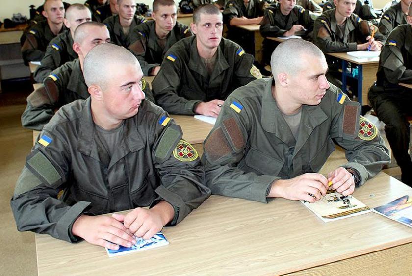 После окончания обучения нацгвардейцы получат квалификацию водителя III класса