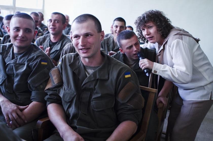 Харьковские нацгвардейцы спели "Смереку" вместе с Александром Квартой