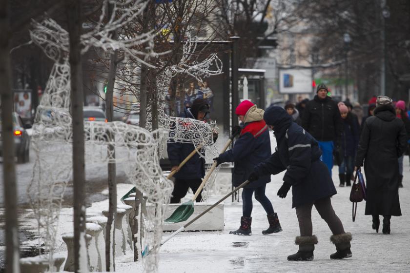 В Харькове выпал снег
