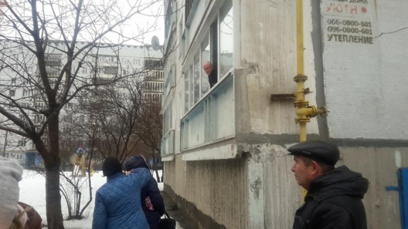 Жители Киевского района просят не замуровывать котов в подвалах. Фото: KHARKIV Today