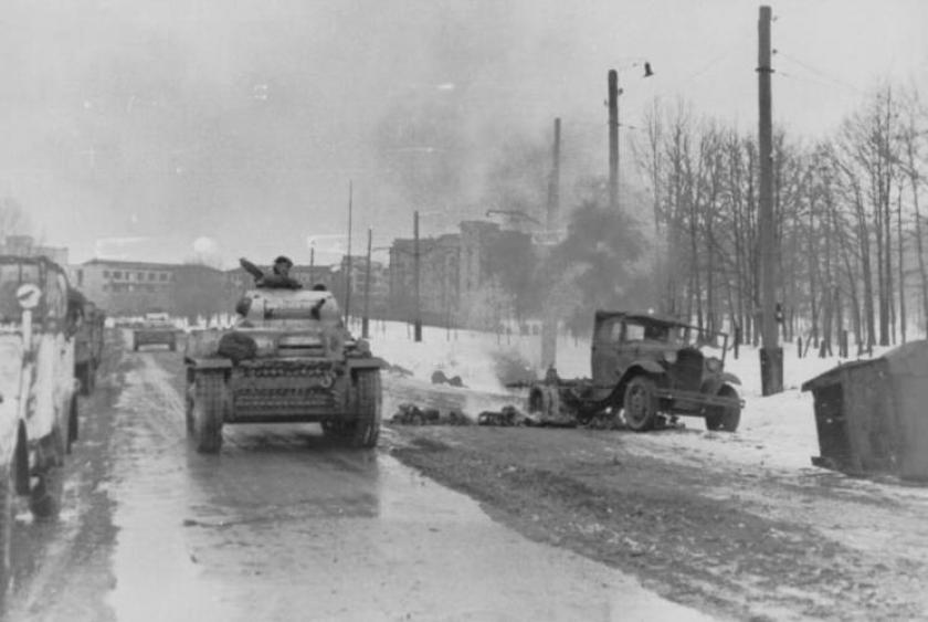 фото из коллекции Нидерландского института исследований по истории войны, Холокоста и геноцида - NIOD.