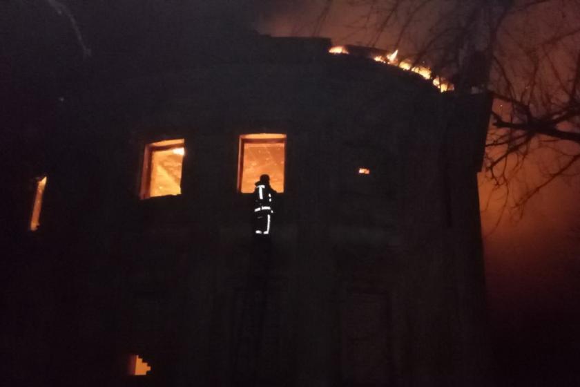 В Старом Мерчике горела усадьба. Фото: ГСЧС