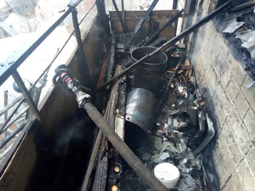 В Харькове пожар в девятиэтажке. Фото: ГСЧС