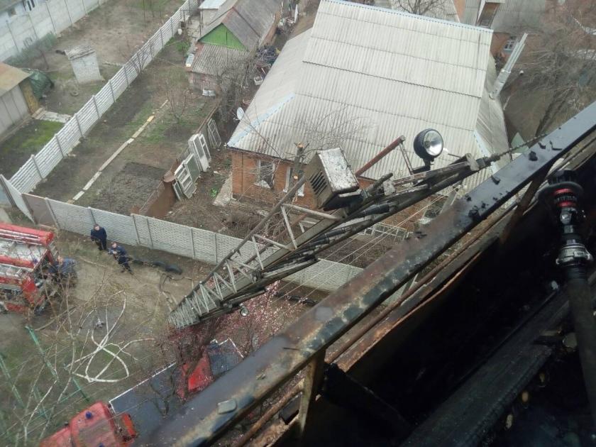 В Харькове пожар в девятиэтажке. Фото: ГСЧС