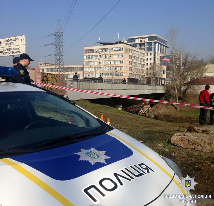 В Харькове под мостом нашли труп. Фото: ГУНП