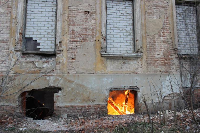 Пожар в усадьбе Шидловских в Старом Мерчике. Фото: Антон Бондарев / Facebook