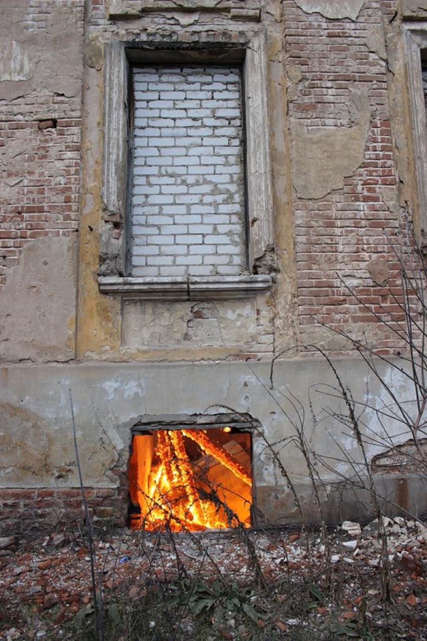 Пожар в усадьбе Шидловских в Старом Мерчике. Фото: Антон Бондарев / Facebook