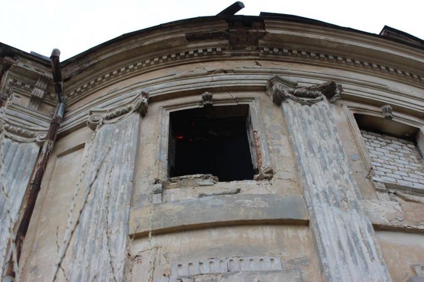 Пожар в усадьбе Шидловских в Старом Мерчике. Фото: Антон Бондарев / Facebook