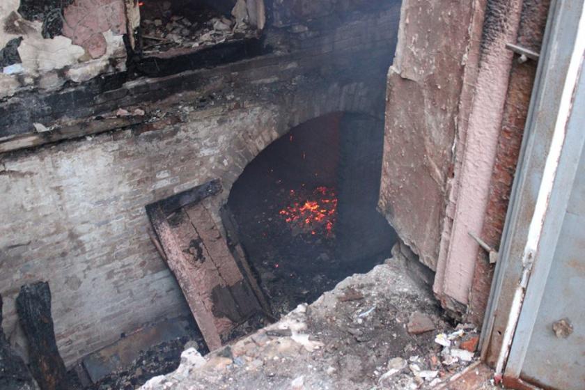 Пожар в усадьбе Шидловских в Старом Мерчике. Фото: Антон Бондарев / Facebook