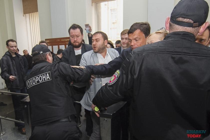 У Игоря Черняка пропал телефон во время стычек в ВР.