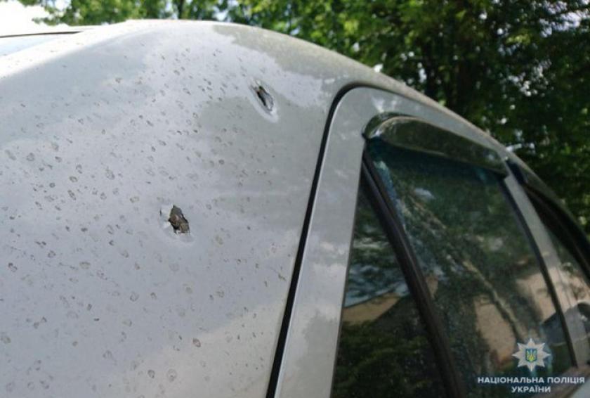 Боевики обстреляли школу в Светлодарске.Фото: police.dn.uaБоевики обстреляли школу в Светлодарске.Фото: police.dn.ua