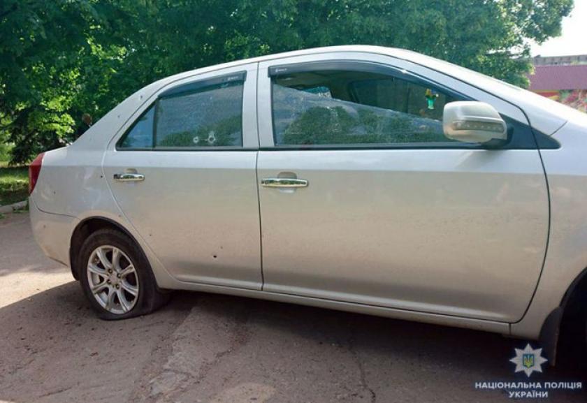 Боевики обстреляли школу в Светлодарске.Фото: police.dn.ua