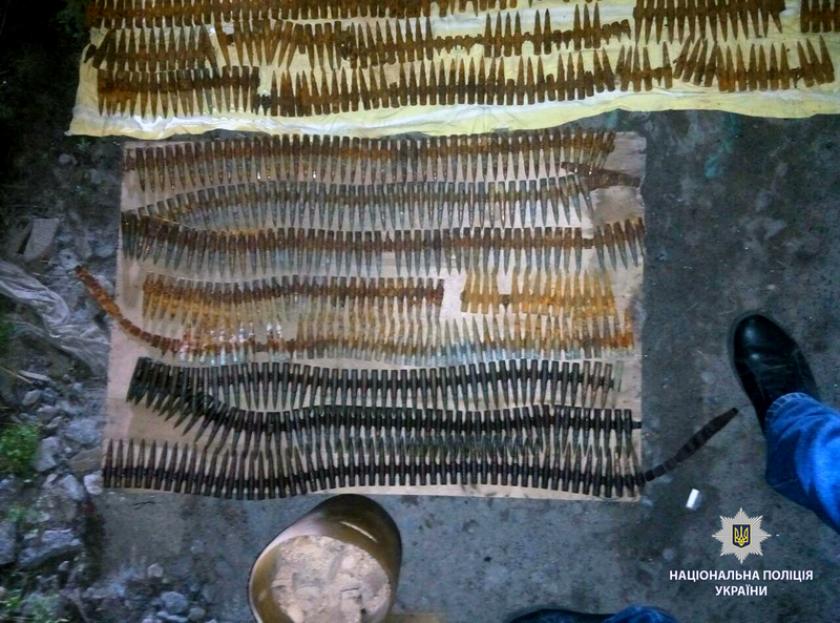 Мужчина хранил боеприпасы в гараже.