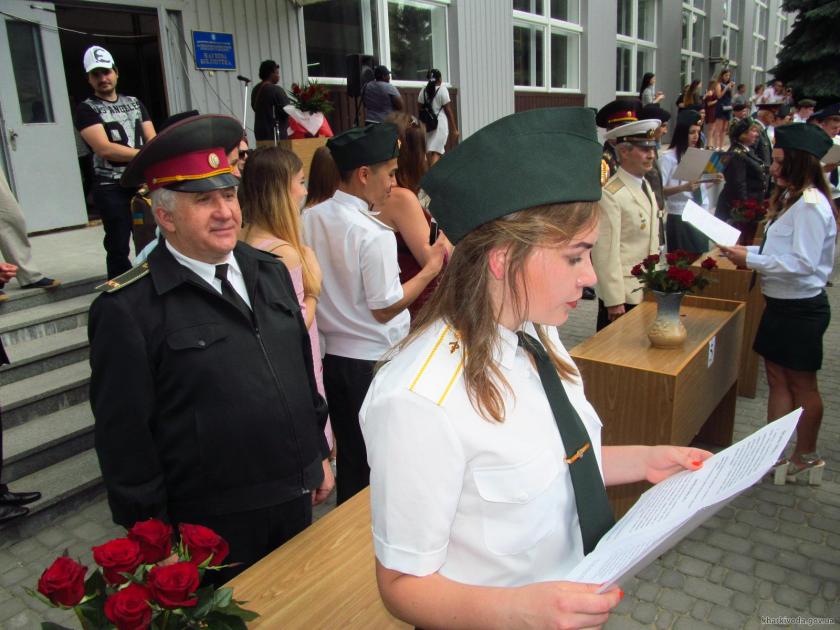 В Харькове приняли присягу будущие военные медики. Фото: ХОГА