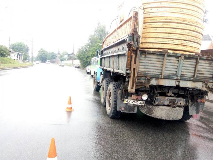 В Харькове грузовик врезался в маршрутку с пассажирами. Фото: Юрий Сидоренко / facebook.com
