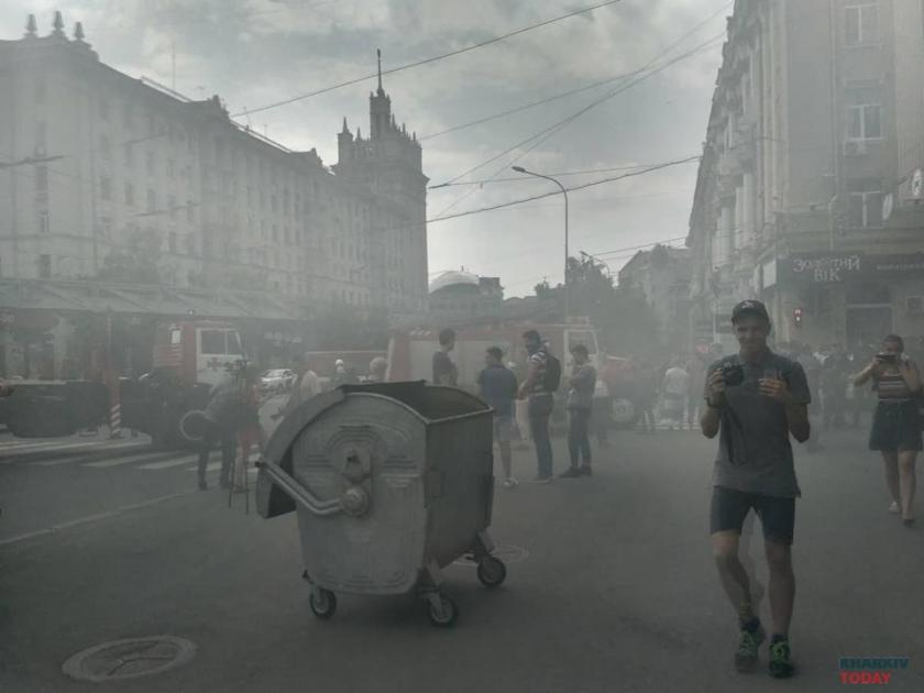 Нацкорпус в горсовете. Фото: KHARKIV Today