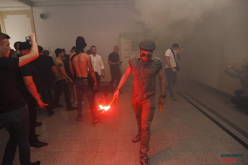 Кернес почему-то считает, что люди пришли по команде Носача. Фото: KHARKIV Today/