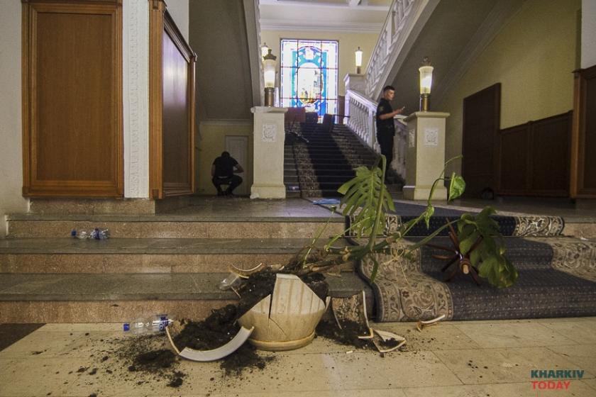 СБУ задержала оплотовца, которого подозревают в организации беспорядков в горсовете.