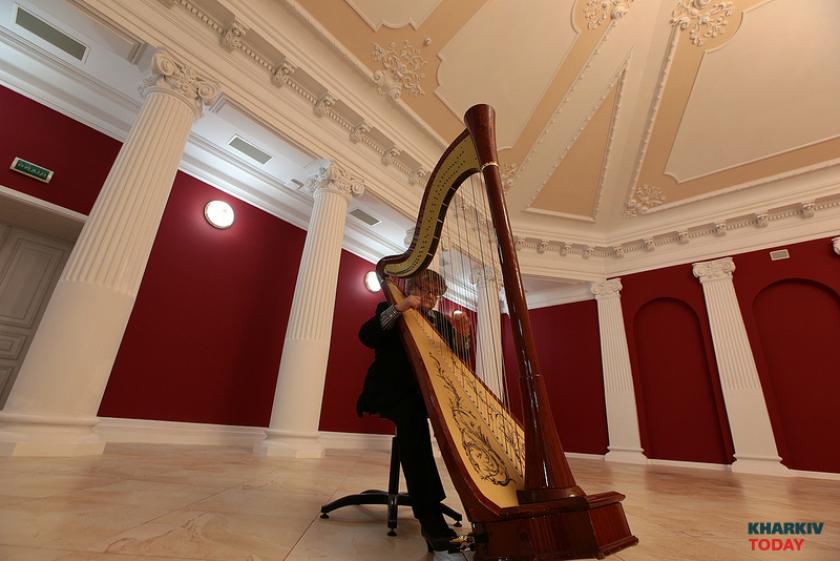 Для зрителей выступят воспитанники Харьковской арфовой школы. Фото: Сергей Козлов/ KHARKIV Today