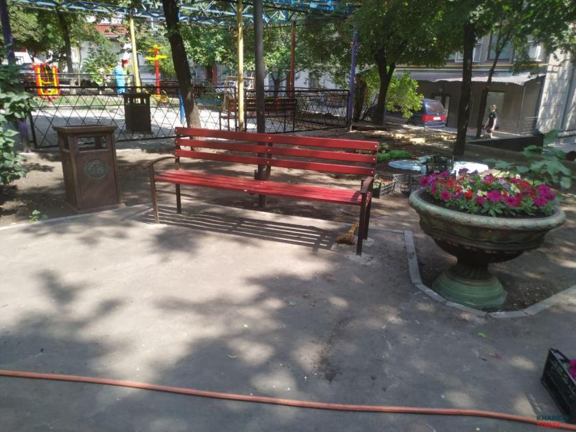 Двор на Московском проспекте реконструировали. Фото: KHARKIV Today