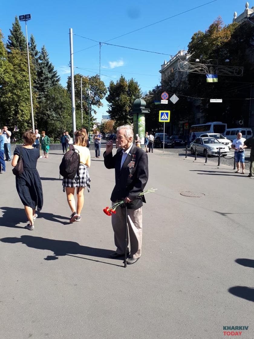 памятник Шевченко День памяти погибших. Фото: KHARKIV Today памятник Шевченко День памяти погибших. Фото: KHARKIV Today