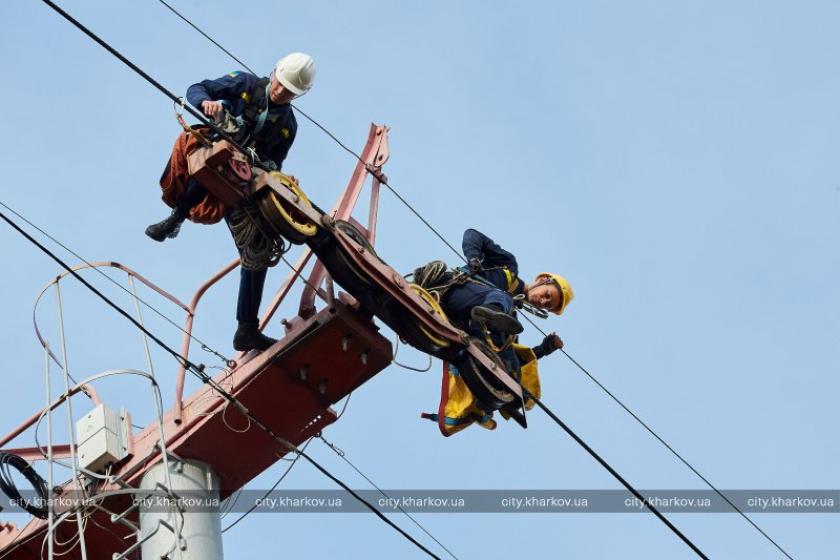 учения спасателей на канатной дороге. Фото: Харьковский горсовет
