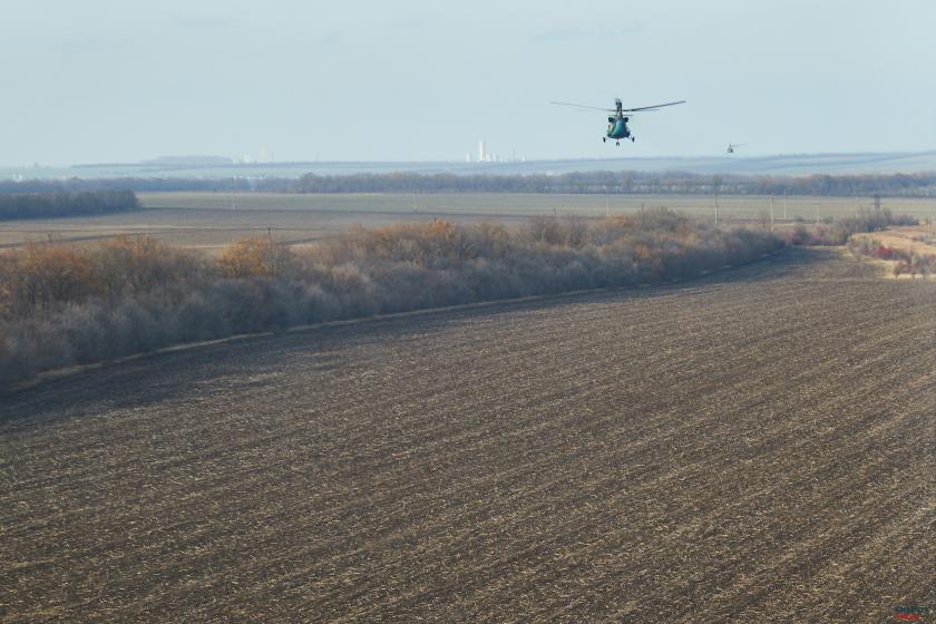 ООС, разведение войск, Донбасс, война, вертолет. Фото: Сергей Козлов / KHARKIV Today