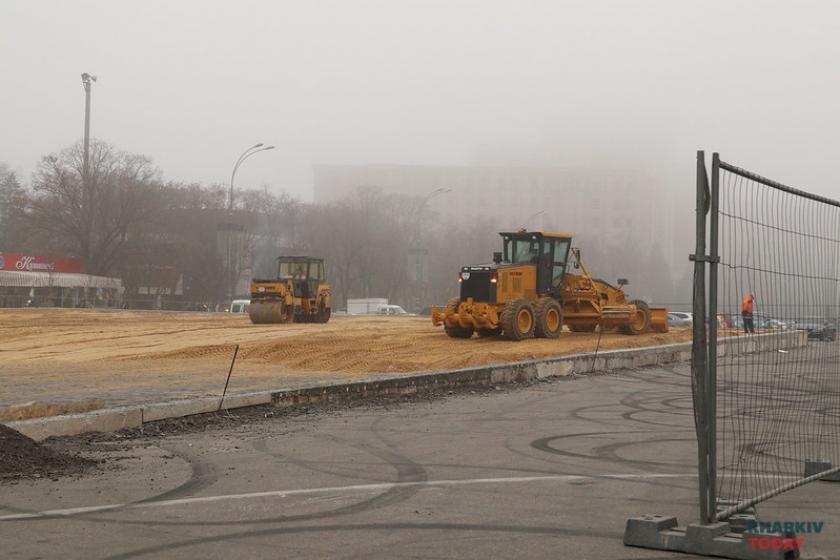 елка на площади Свободы. Фото: Сергей Козлов / KHARKIV Today елка на площади Свободы. Фото: Сергей Козлов / KHARKIV Today