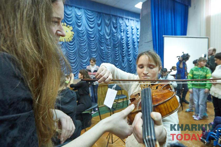 МАСО "Слобожанский" в детском доме-интернате в Богодухове. Фото: Сергей Козлов / KHARKIV Today